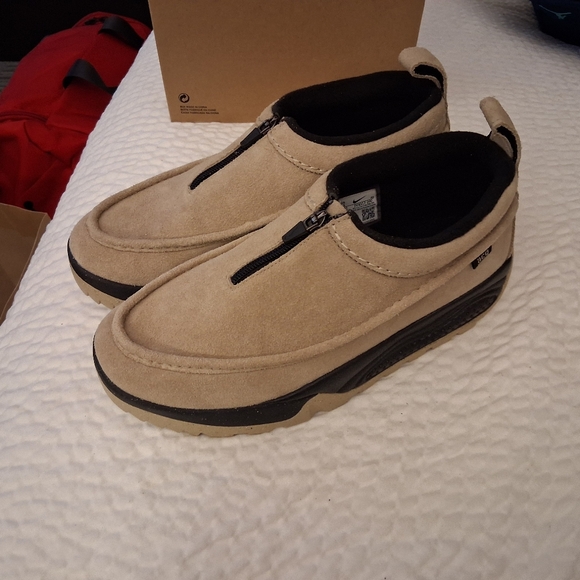 Nike ACG IZY Khaki Size 11 - Picture 11 of 11